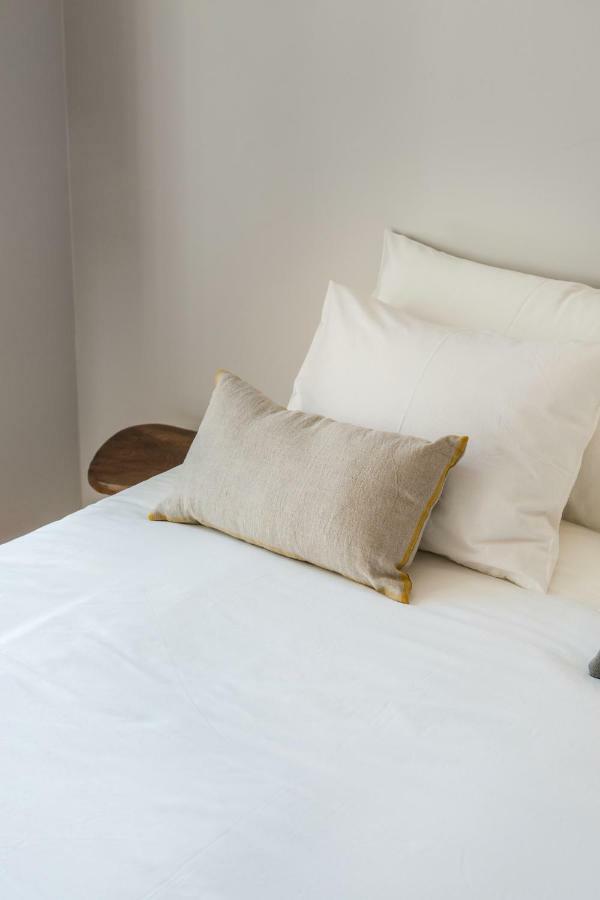 Charming Apartment Rua Da Rosa 33 Lisbon Luaran gambar