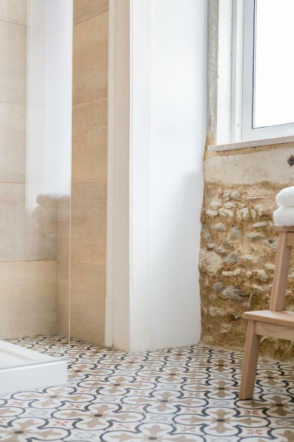 Charming Apartment Rua Da Rosa 33 Lisbon Luaran gambar